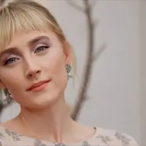 Saoirse Ronan Gentle Classic Look