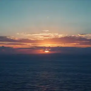 Ocean Horizon Sunset Cloud Layers Epic