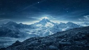 Silent Peaks Under the Midnight Sun